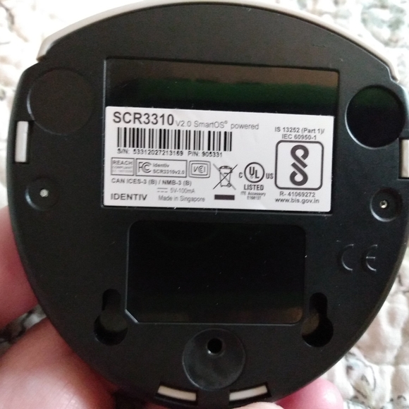 Identiv SCR3310v2.0 USB Smart Card Reader - Picture 2 of 2